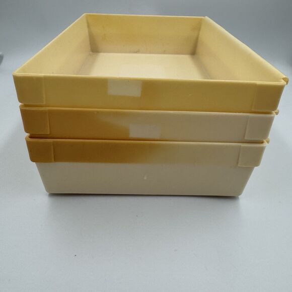 Rubbermaid Almond Interlocking Drawer Organizers JBI-2916 3 pcs. 9" x 6" x 2" - Picture 4 of 7